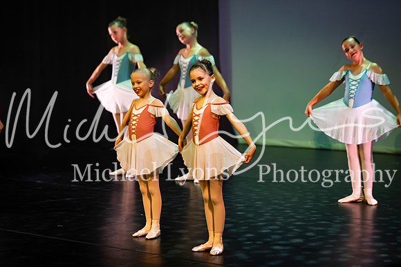 Centre Stage 20th 1305