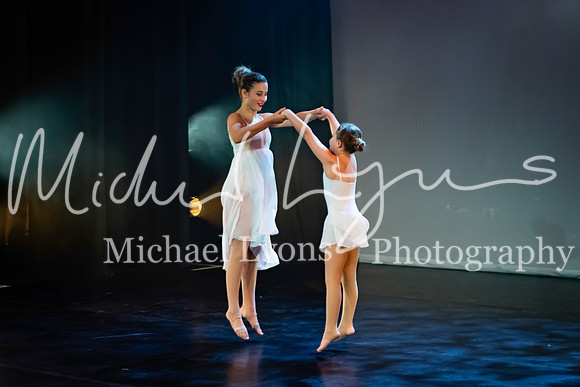 Centre Stage 20th 1369