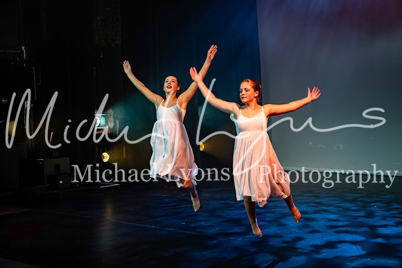 Centre Stage 20th 1399