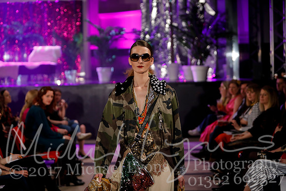 © Michael Lyons Photography  NFW2017 Vintage 530